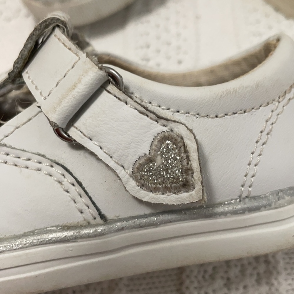 Baby/toddler shoes size 5 - Picture 4 of 5